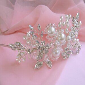 RHINESTONE AND PEARL HEADBAND
